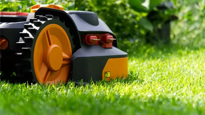 Tuinonderhoud robots de toekomst van tuinieren - Tuinaannemer.be