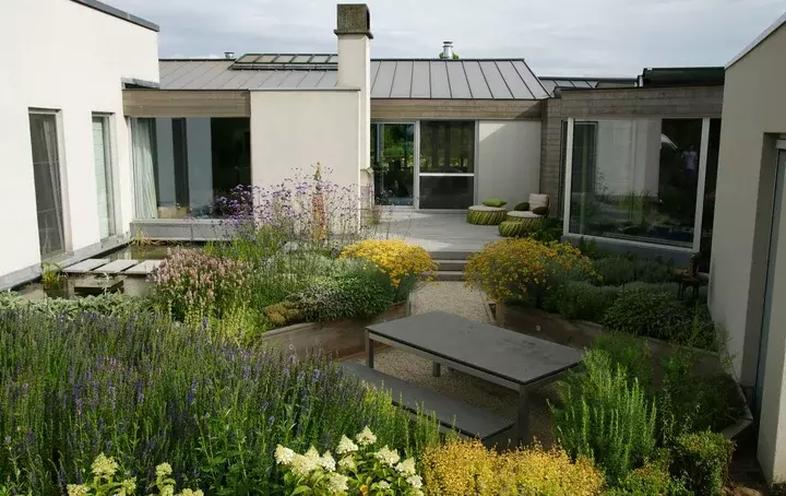 Kruidentuin voortuin - Tuinaannemer.be