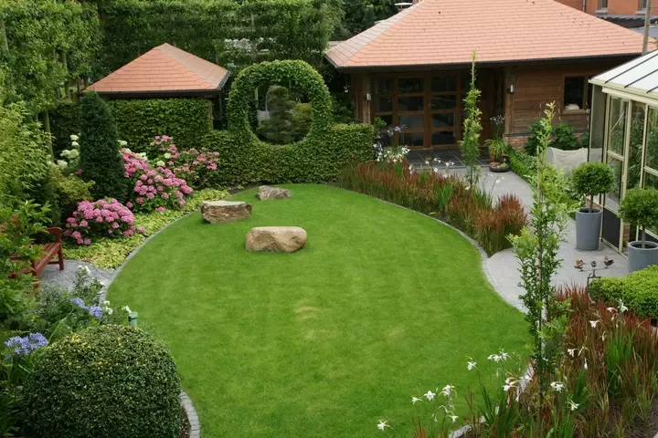 Tuin in volle zon