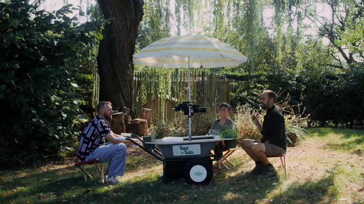 Tour de tuin - Betekent een bloeiende tuin ook minder onderhoud - Tuinaannemer.be