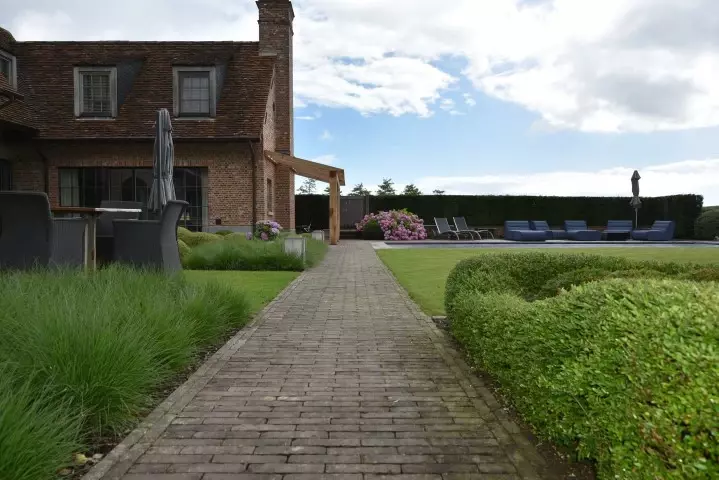 Tuin aanleggen op kleigrond - Tuinaannemer.be