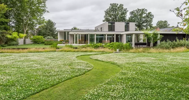 Moderne tuin met zwembad - Tuinaannemer.be