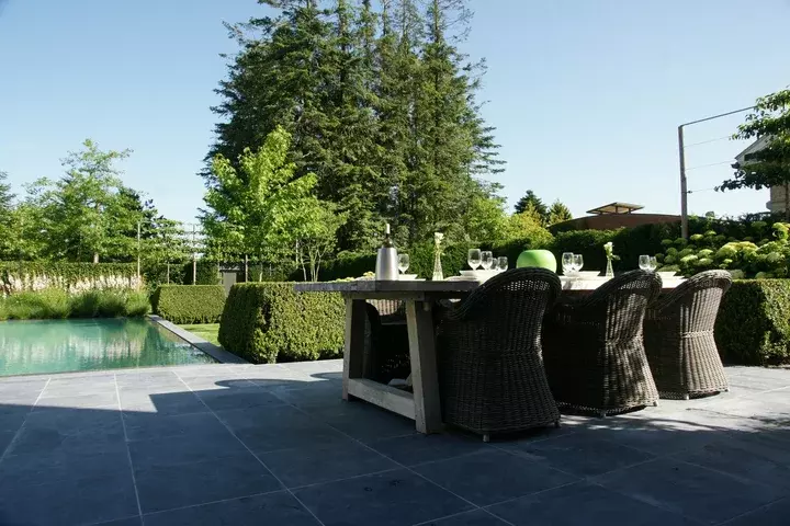 Moderne tuin aanleggen op zandgrond - Tuinaannemer.be