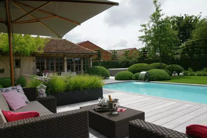 Landelijke tuintransformatie - Tuinaannemer.be