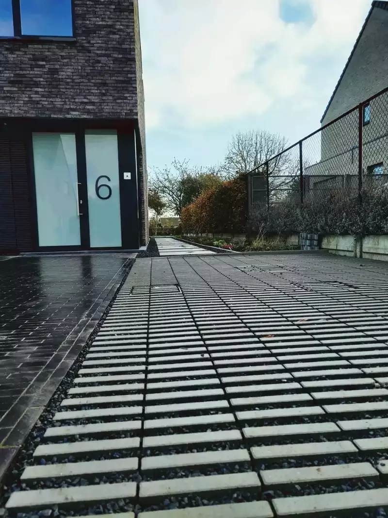 Waterdoorlatende verhardingen
