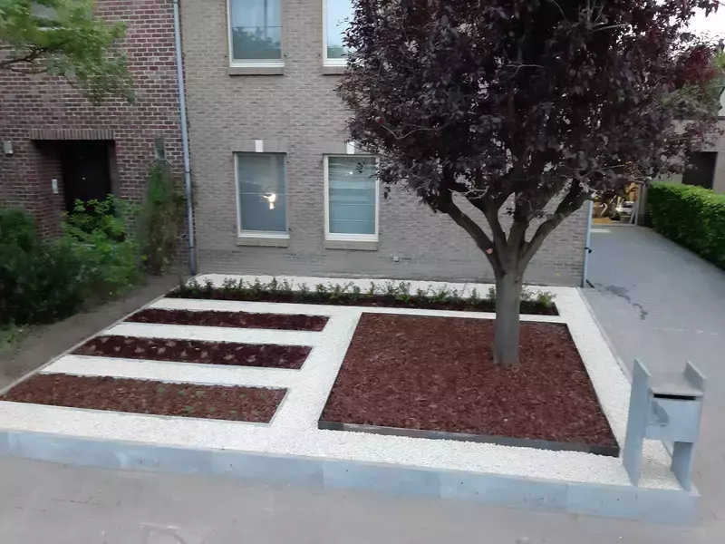 Terras in houtcomposiet