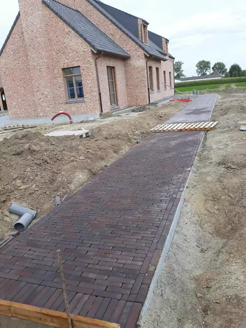 Aanleg tuinpad