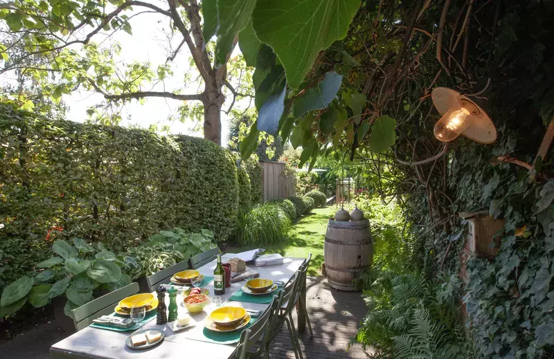 Lunch in de tuin