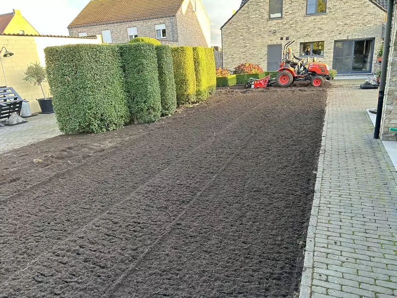 Aanleg nieuw gazon - voorbereidingswerken
