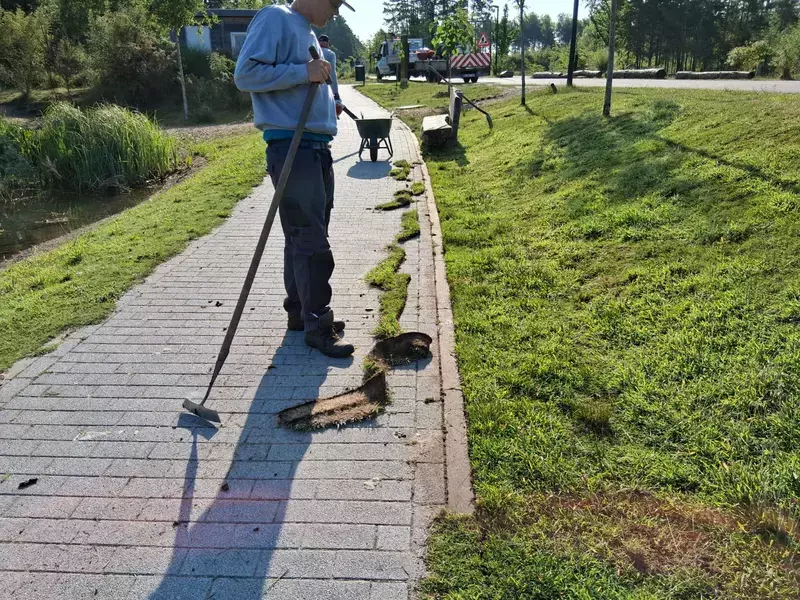 Afsteken van graskanten 