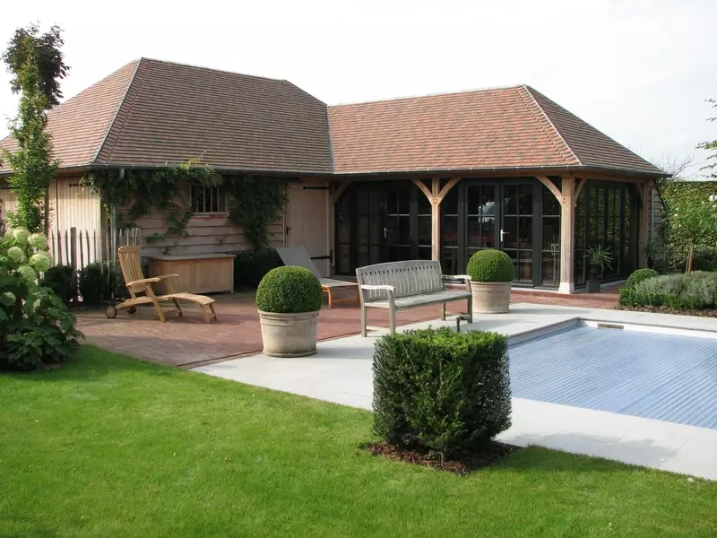 Poolhouse