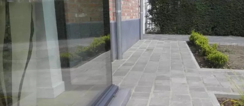 Aanleg wandelpaden en opritten