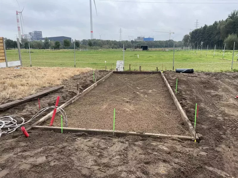 Betonplaat tuinhuis Ertvelde