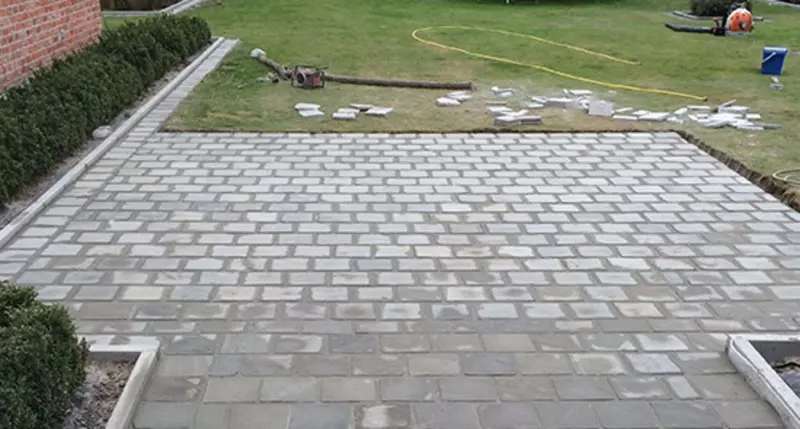 Opritten en terrassen aanleggen