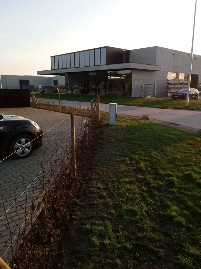 Aanplanten haagafsluiting en bomen