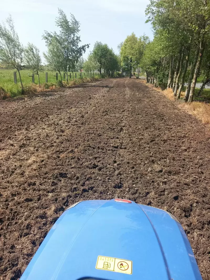 Frezen met mini tractor