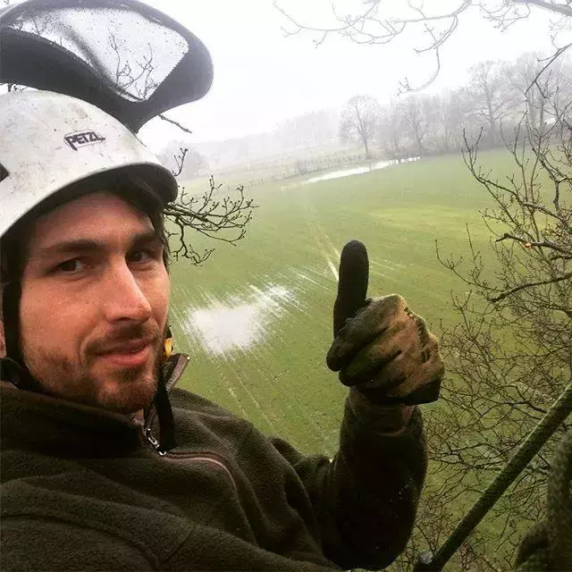 We werken met veel passie, uitgebreide kennis en plezier - op die manier brengen we elk boomwerk tot een goed einde.