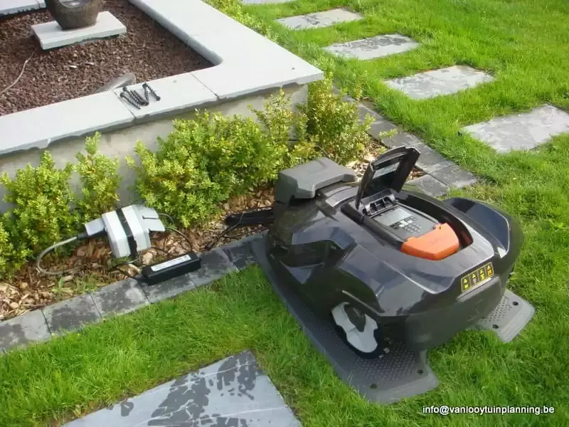 Nieuw: Leveren en plaatsen van robotmaaiers (meerdere merken)