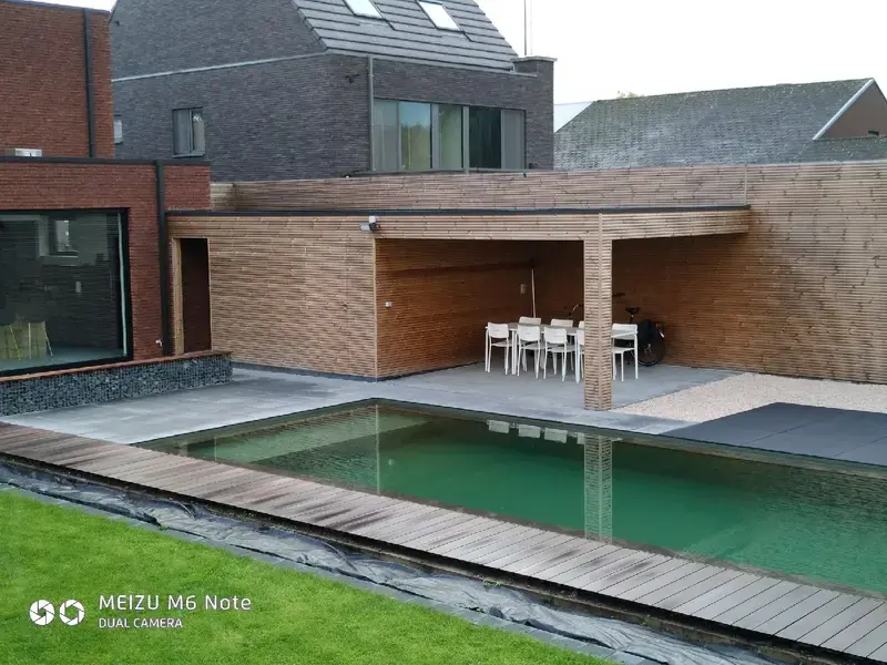 Totaalproject: aanleg van zwembad, tuinhuis, terras, 