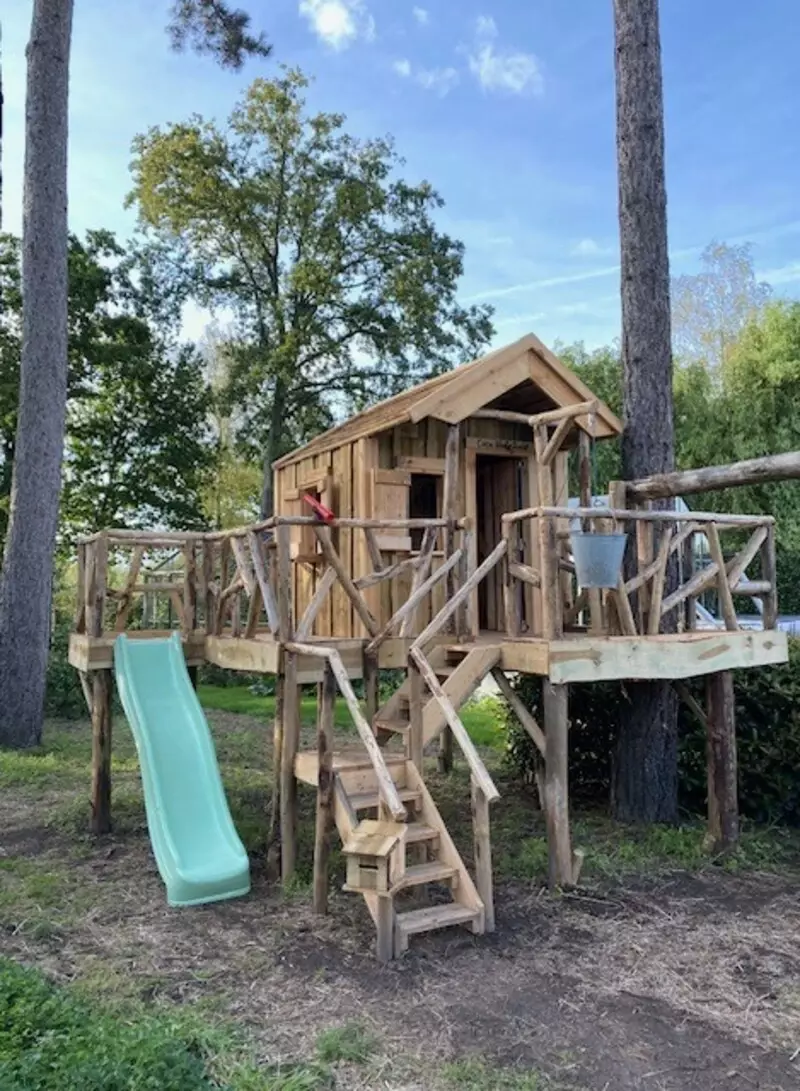 Bouwen speelhuizen/speeltuin